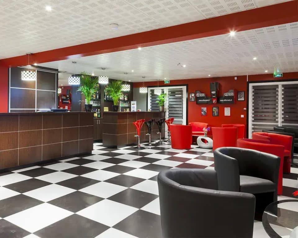 hotelF1 Bretigny Sur Orge - Photo 2