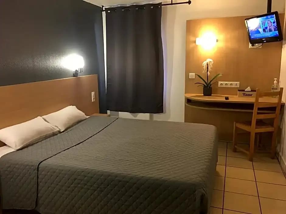Confort Hôtel - Photo 2