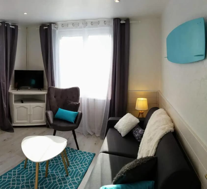 TERRASSE -100 m PLAGE - GRAND APPARTEMENT-8 PERS - Photo 3