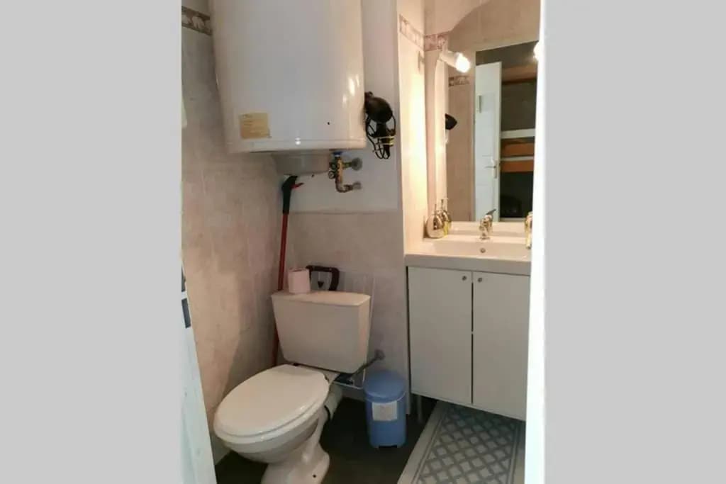 Studio mansardé 18 m2 climatisé avec piscine privée - Miniature 6