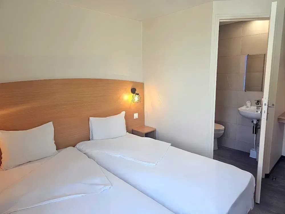 Hotel initial by balladins Roissy CDG / Saint-Mard - Photo 5