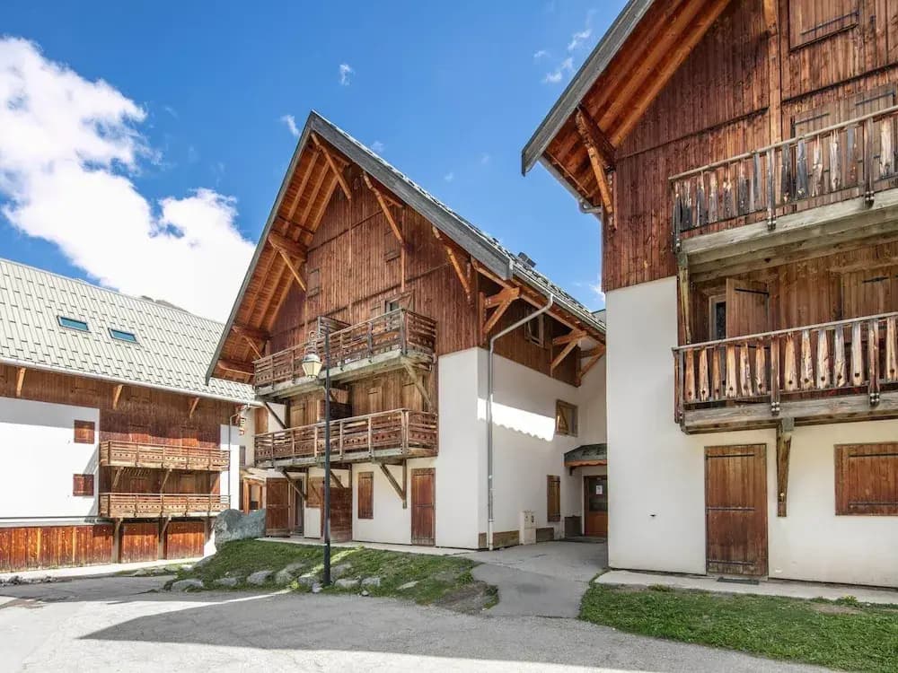 Apartment in Saint-sorlin Near Ski Slopes - Photo 1
