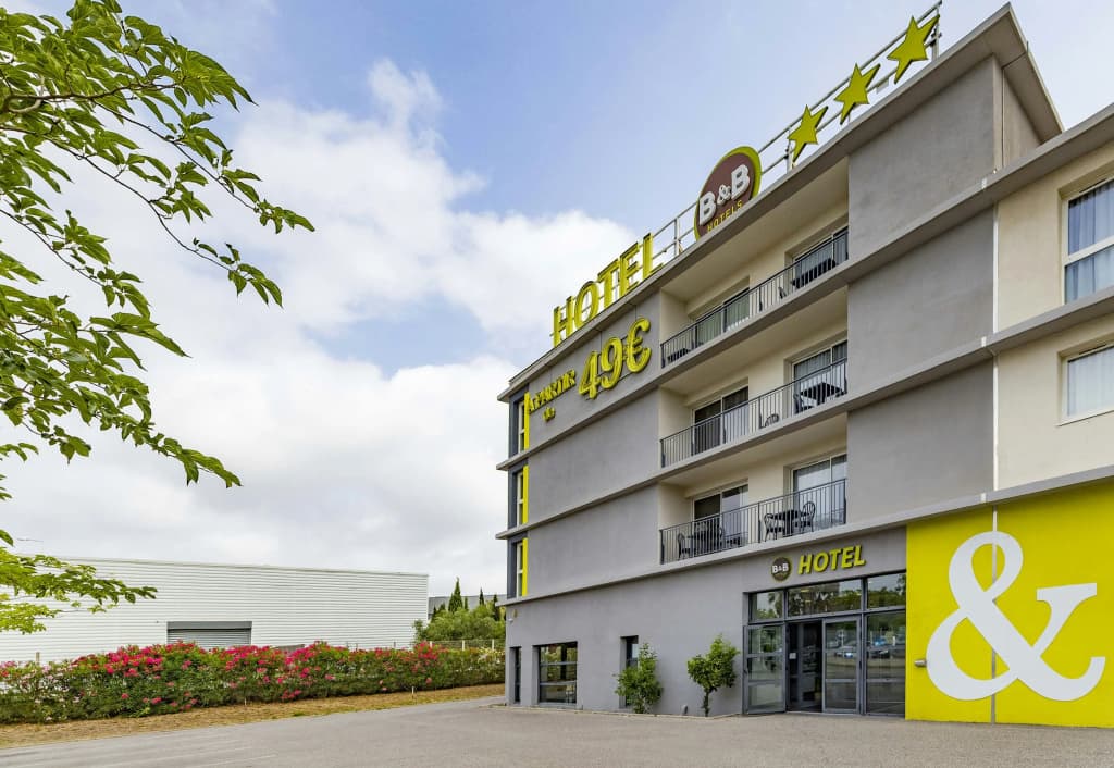 B&B HOTEL Dijon Valmy Toison d'Or - Photo 1