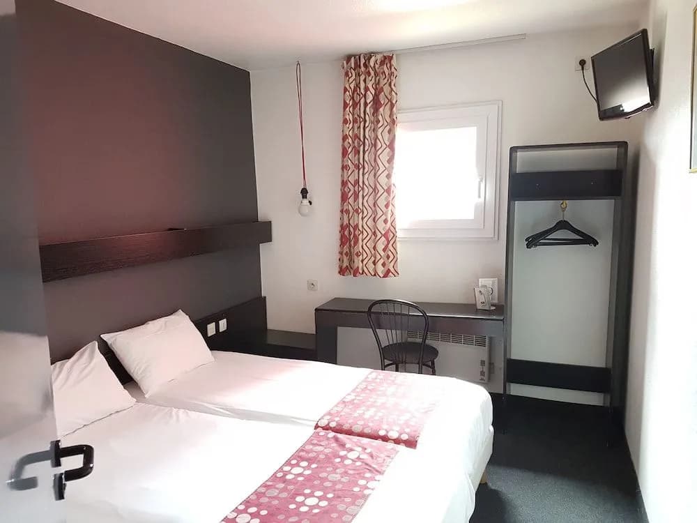 Brit Hotel Baillet en France - Miniature 6