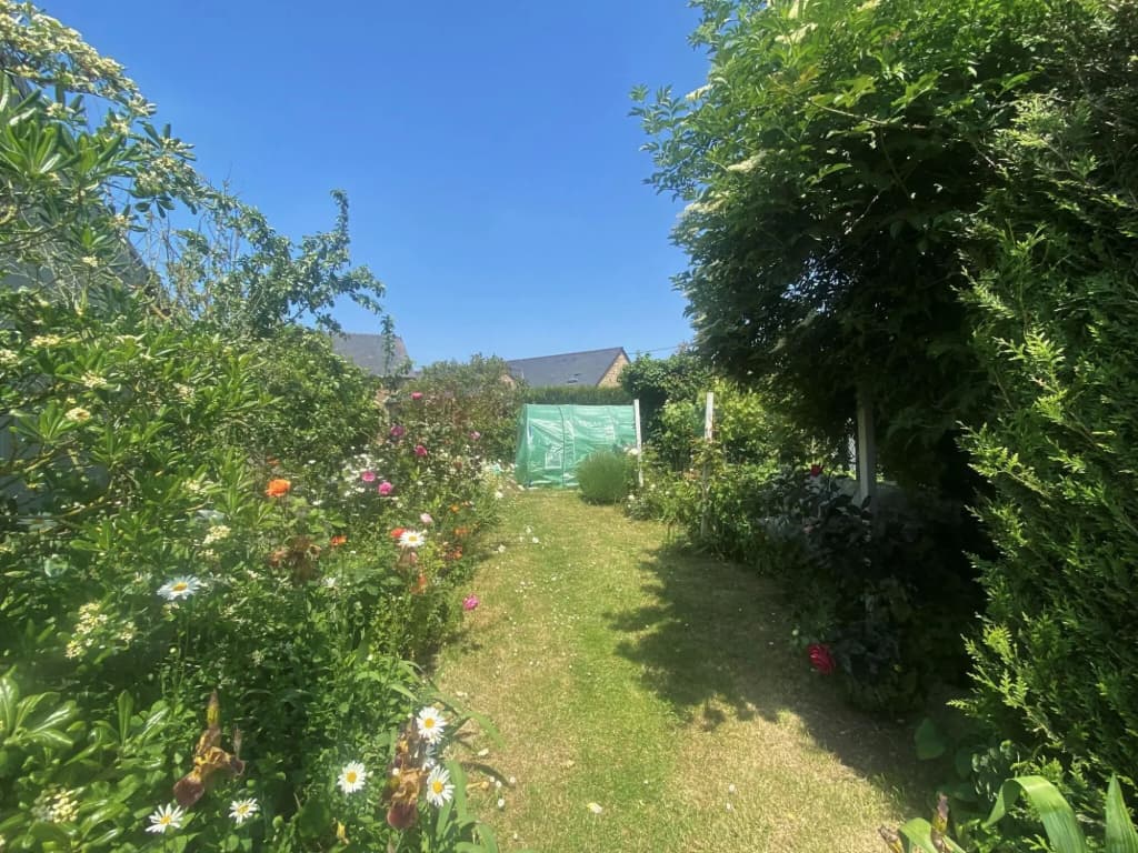 Semi-detached House, St. Meloir-des-ondes - Miniature 6