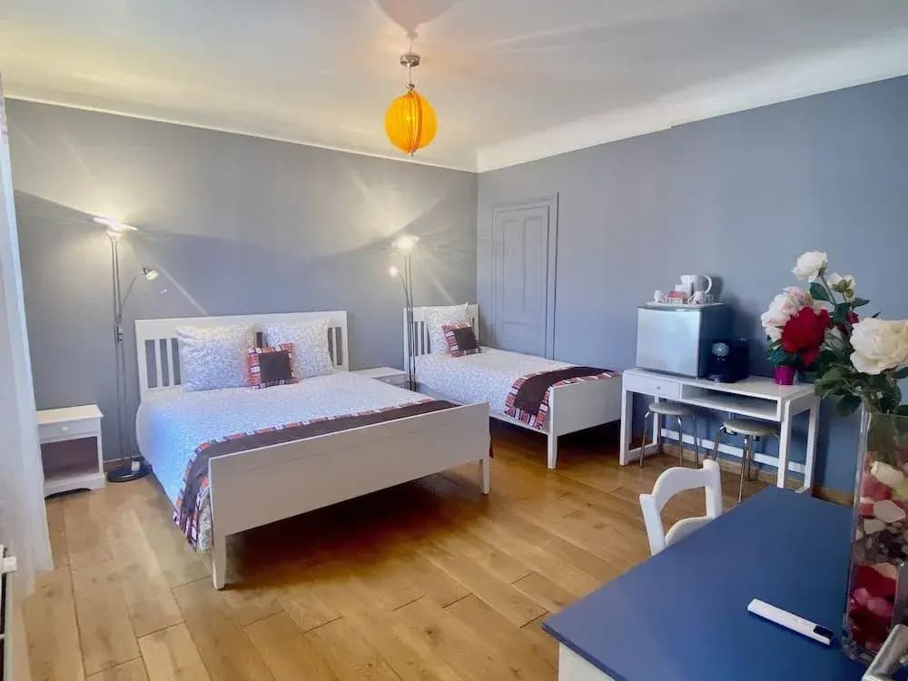 Reims Sherpa Guest House - Photo 3