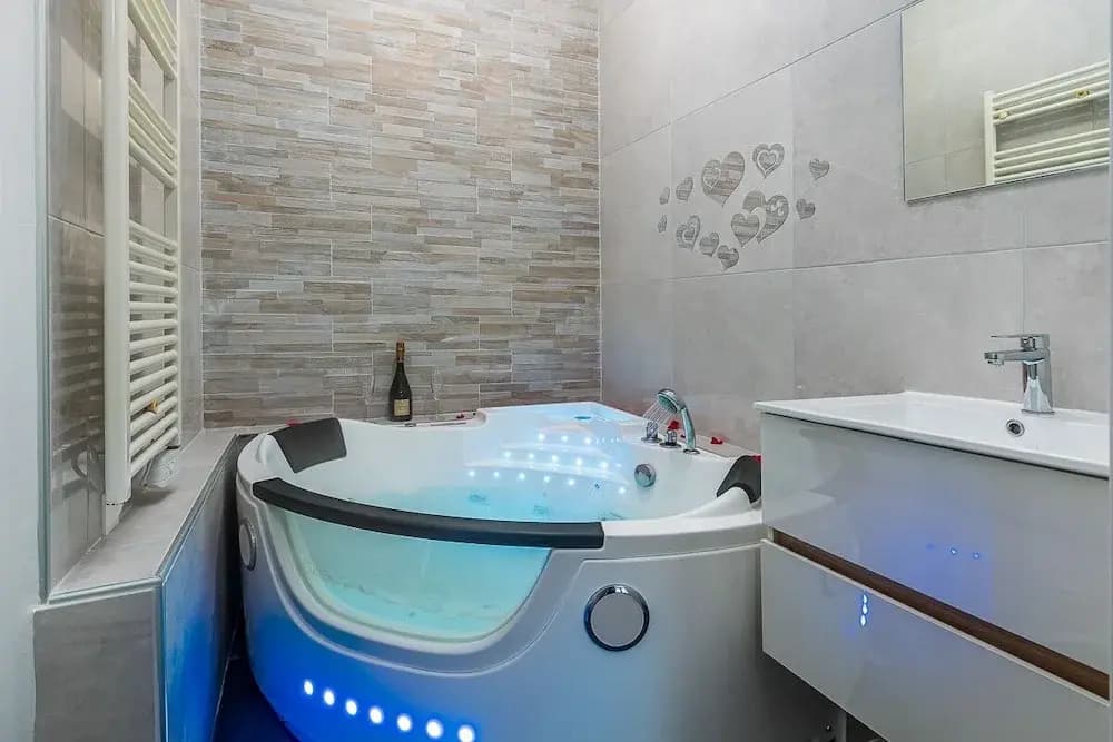 Havre de Paix  Jacuzzi - Miniature 6