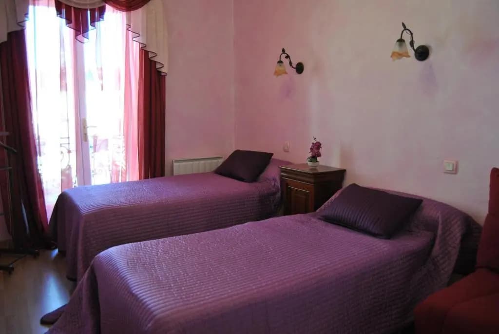 Au Pied du Chateau - Miniature 7