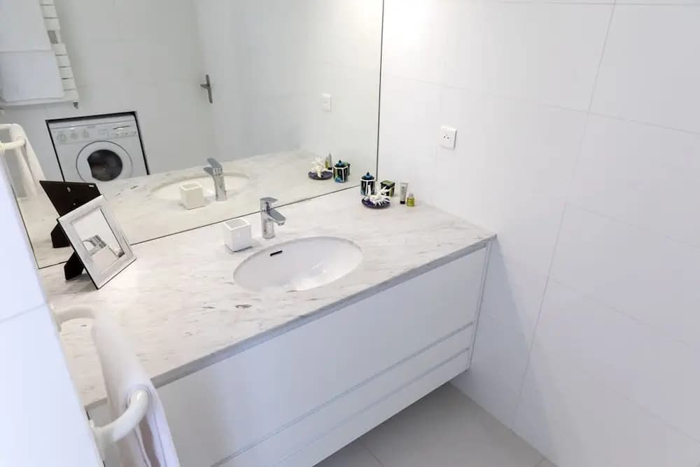 Orange Vendome I Bright 1-bed Apt Near the Louvre - Miniature 8