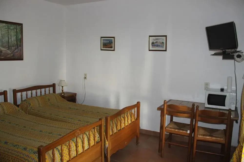 Chambres d'Hotes Les Ferrages - Photo 4