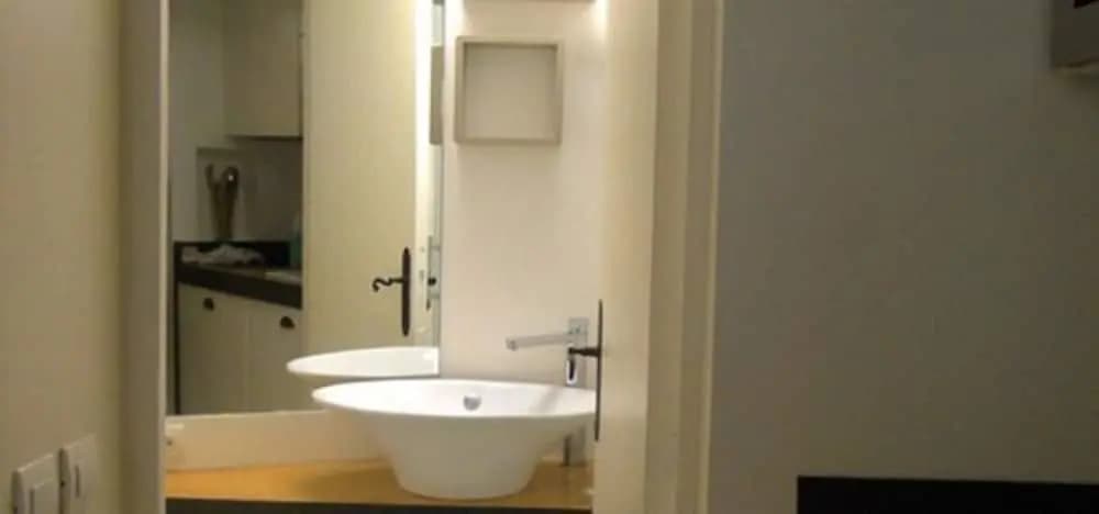 Urban Chic Montmartre Loft - Miniature 7