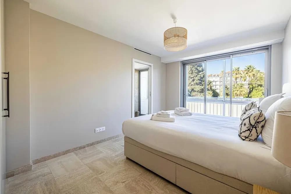 Bright Apartment With Sea View - Photo 1