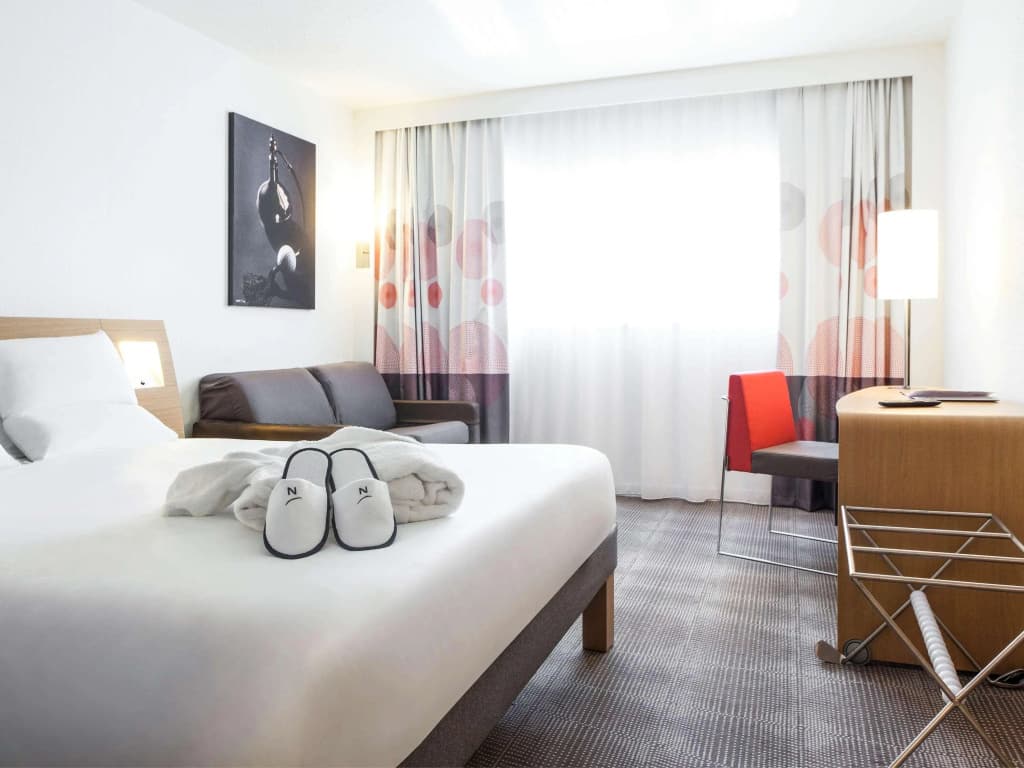 Novotel Saint-Quentin en Yvelines - Photo 3