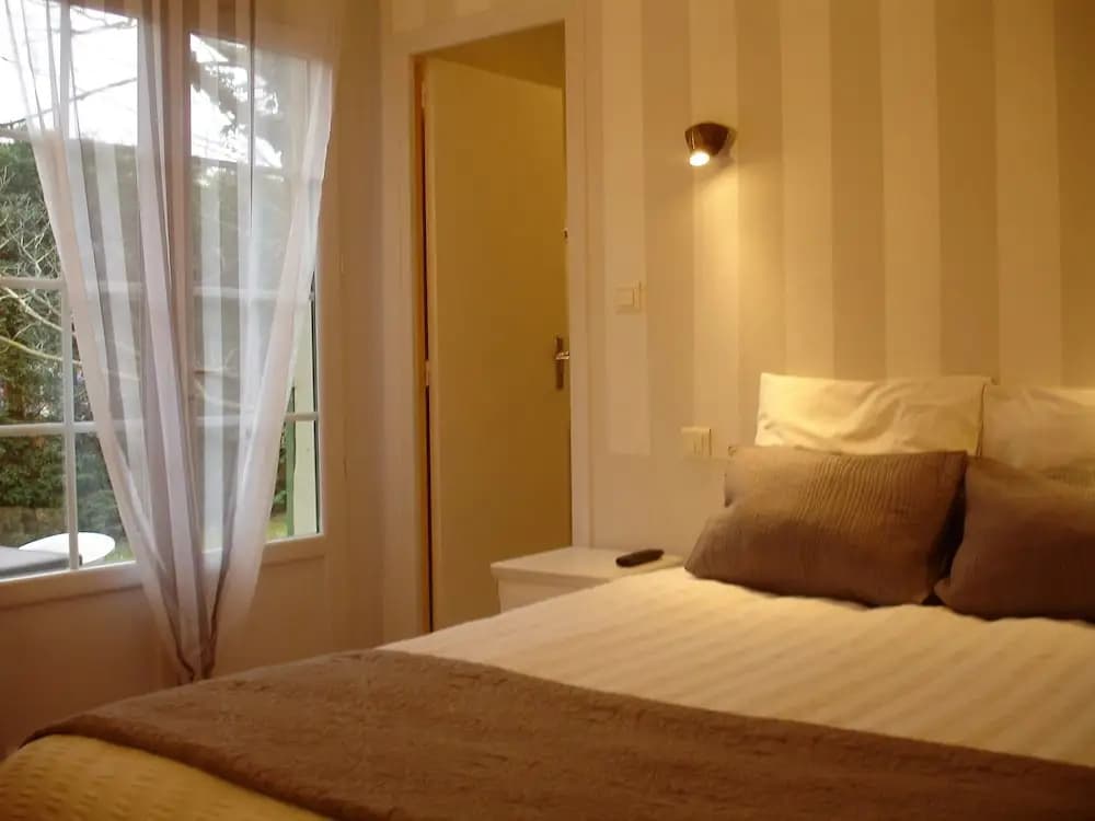 Hôtel Le Chêne Vert - Photo 3