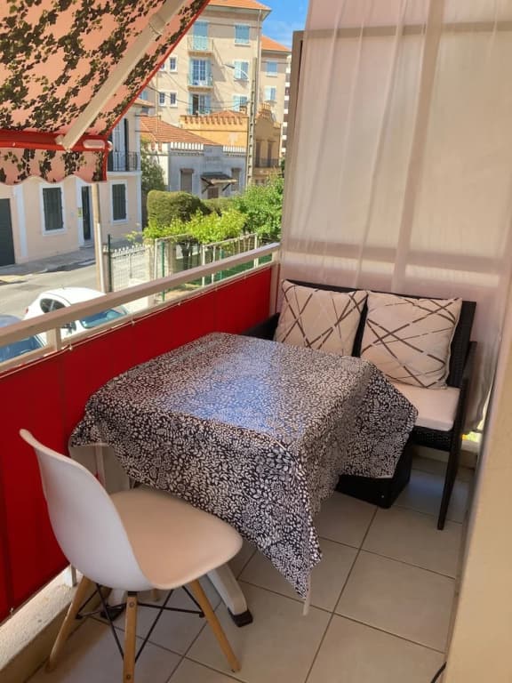 Cannes City B&B - Miniature 7