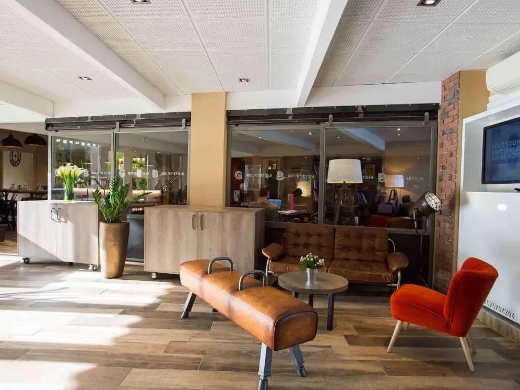 Hotel Novotel Aix en Provence Pont de l'Arc Fenouillères - Photo 1