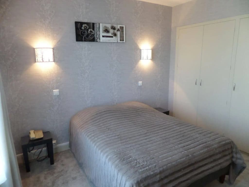 Hôtel Le Lyon Vert Commentry - Photo 3