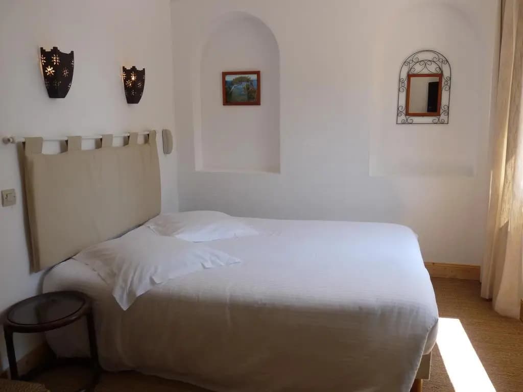 Hôtel L'Oustaou - Photo 2