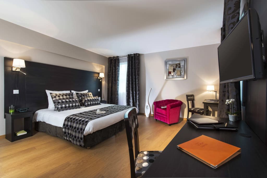 Seven Urban Suites Nantes Centre - Photo 3