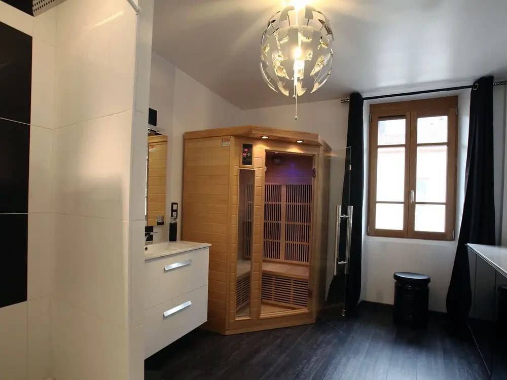 2 bd apartment with sauna- center Annecy - Photo 3