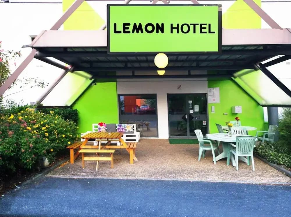 Lemon Hotel Chatellerault - Photo 1