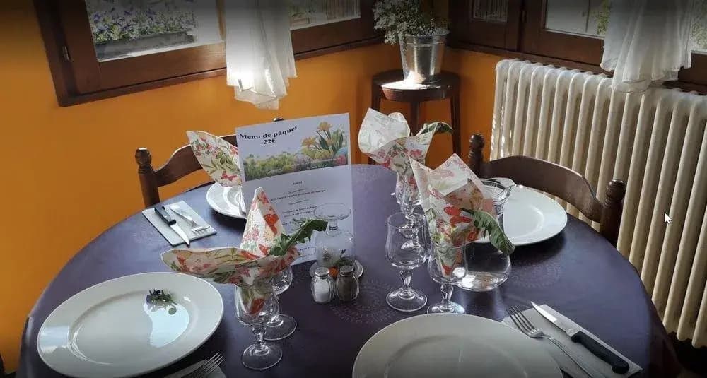 Café De La Place - Photo 1