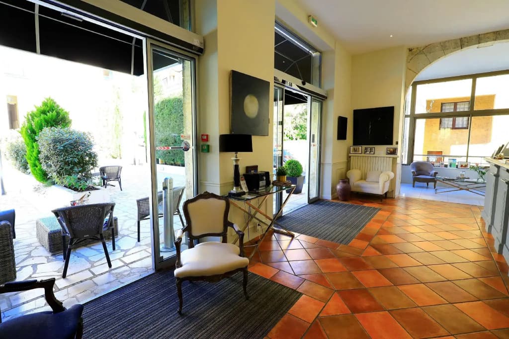 Hotel Le Renoir - Miniature 7