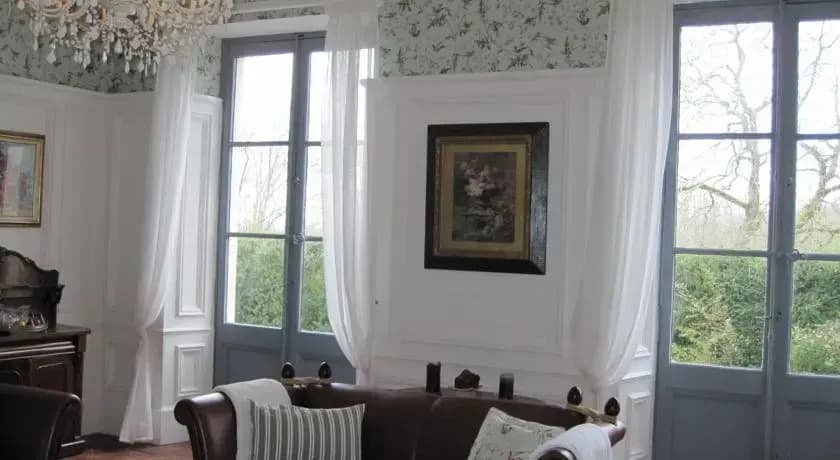 Chateau La Roussille - Photo 2