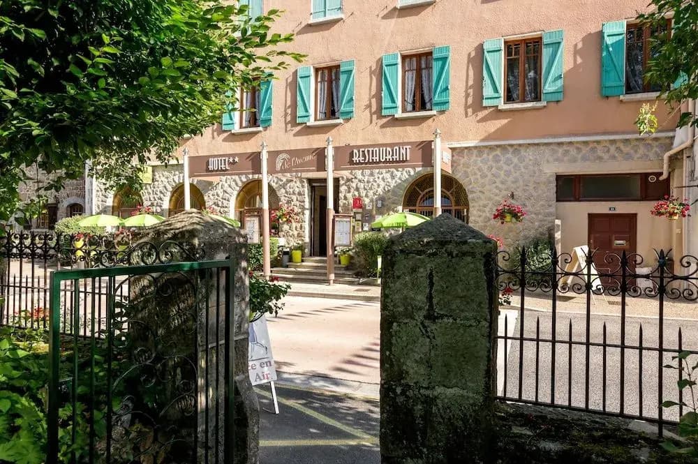 Logis Hôtel de L'Avenue - Photo 1