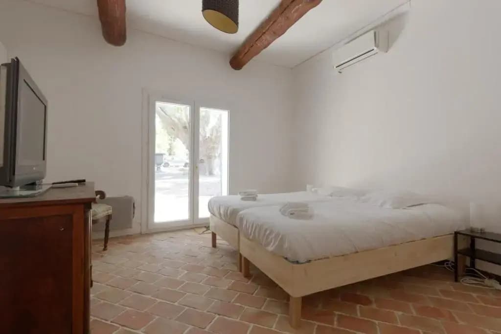 Charming farmhouse in a quiet area with a parking in the courtyard - Miniature 6