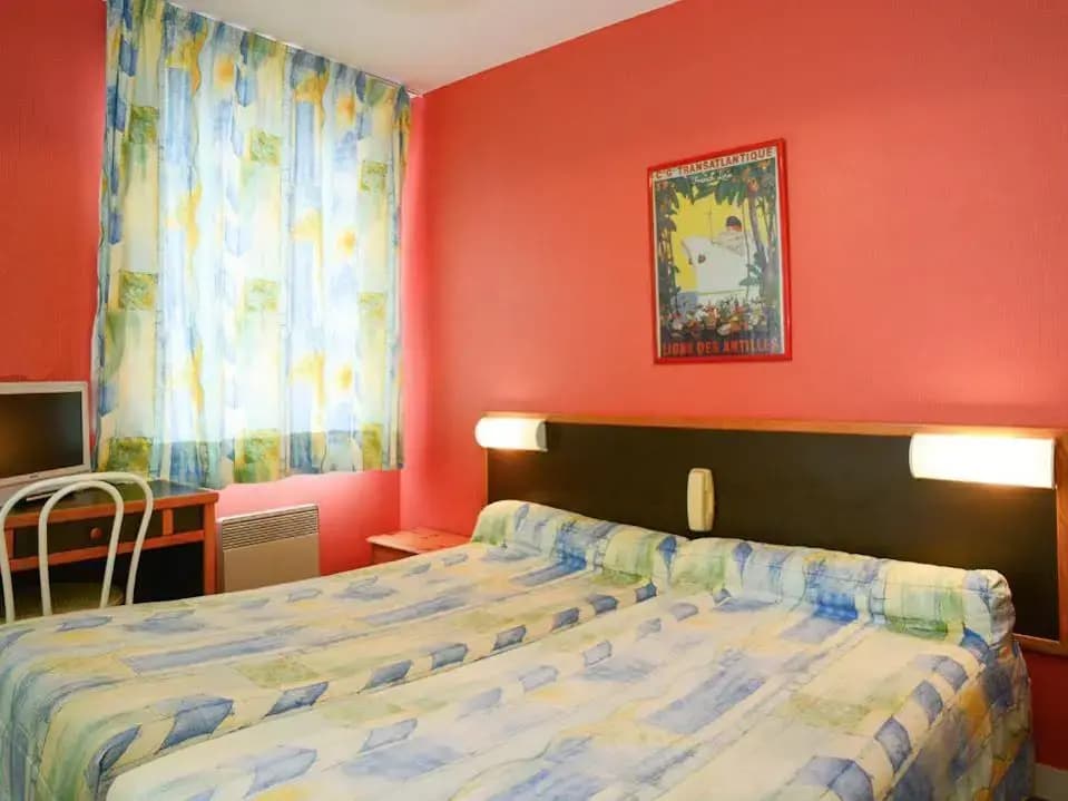 Hotel La Tour Brette - Photo 4