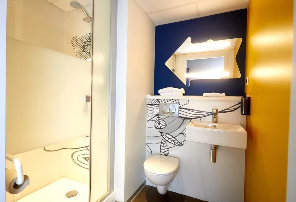 Ibis Budget Auxerre Centre - Miniature 8