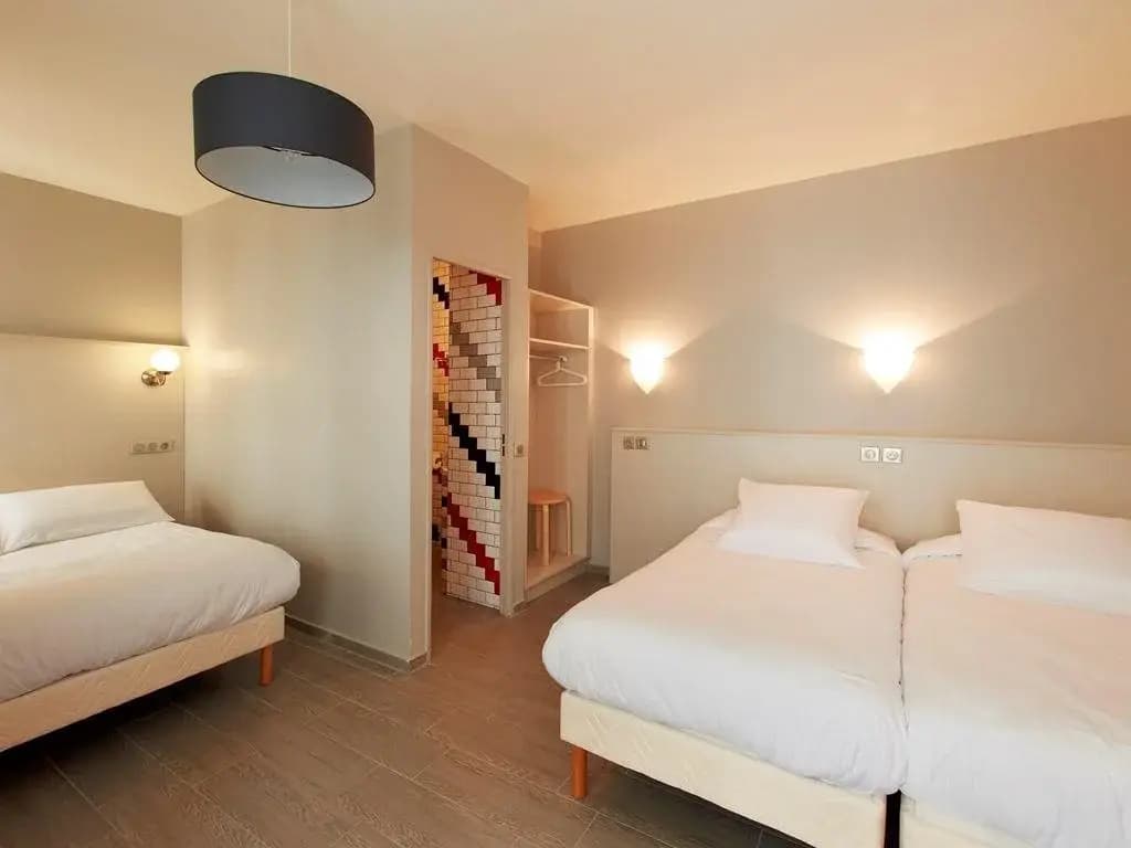 Hotel Jade - Miniature 6