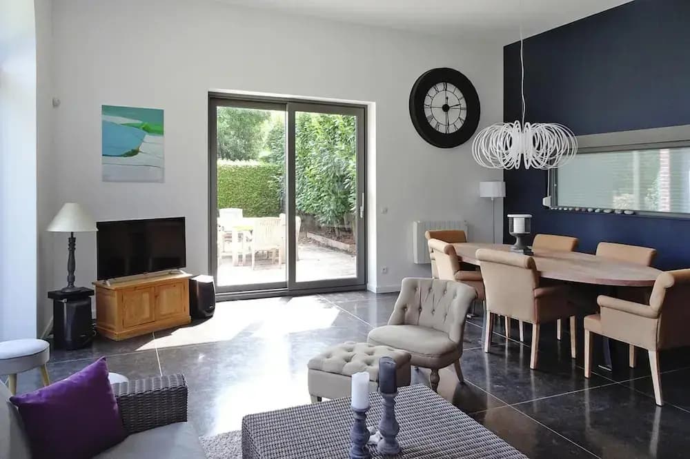 Architectural Villa Near the Coast, Sainte-colombe - Photo 5