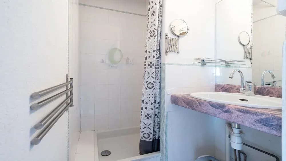 Cozy Beachside Apartment in Agde - Miniature 7