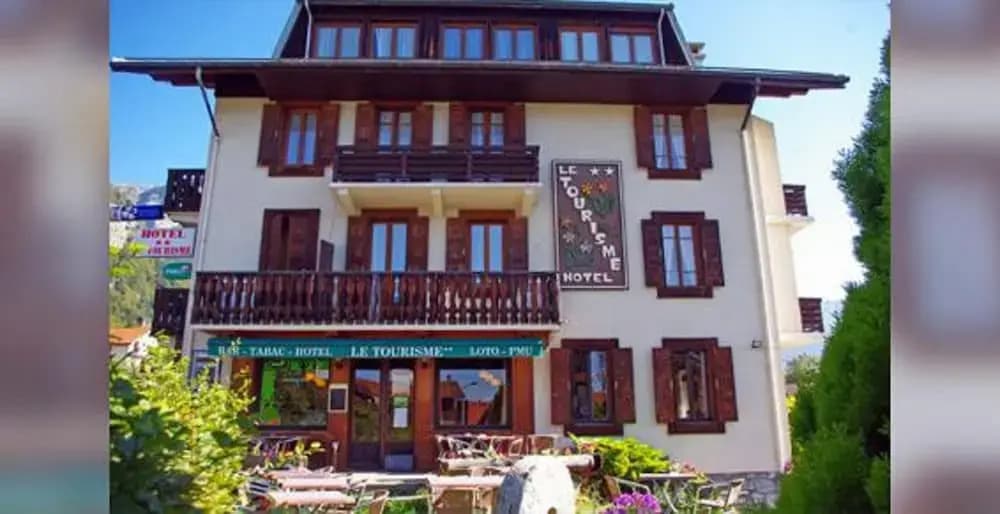 Hôtel le Tourisme - Photo 1