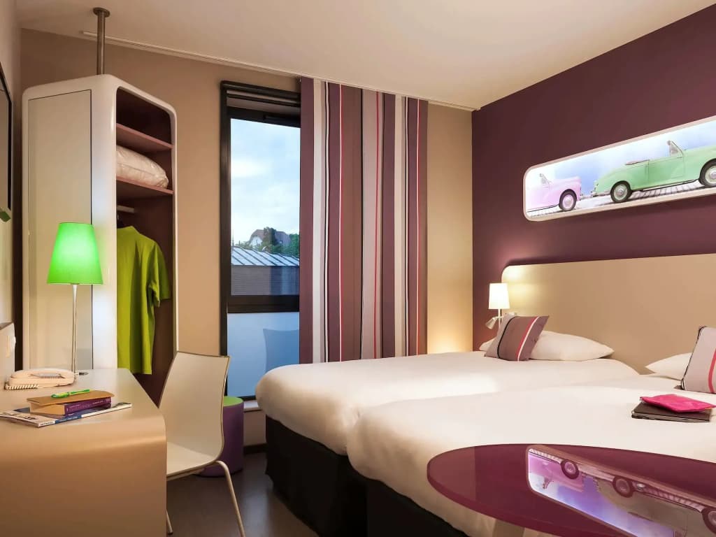 ibis Styles Montbeliard Centre Velotte - Photo 2
