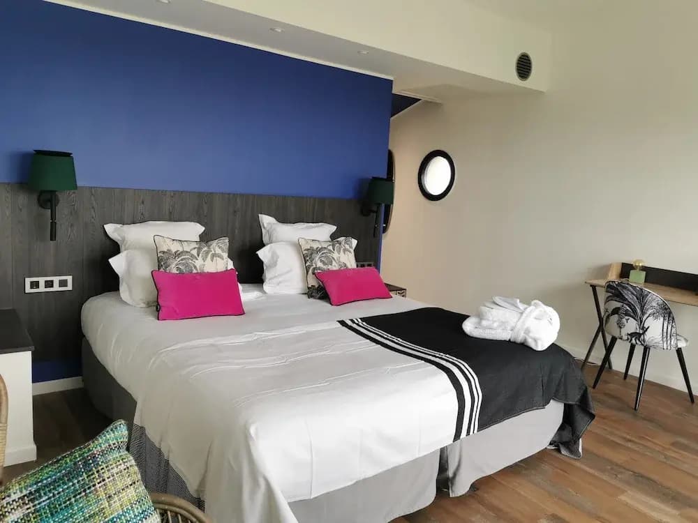 Hotel Le Paddock - Photo 3