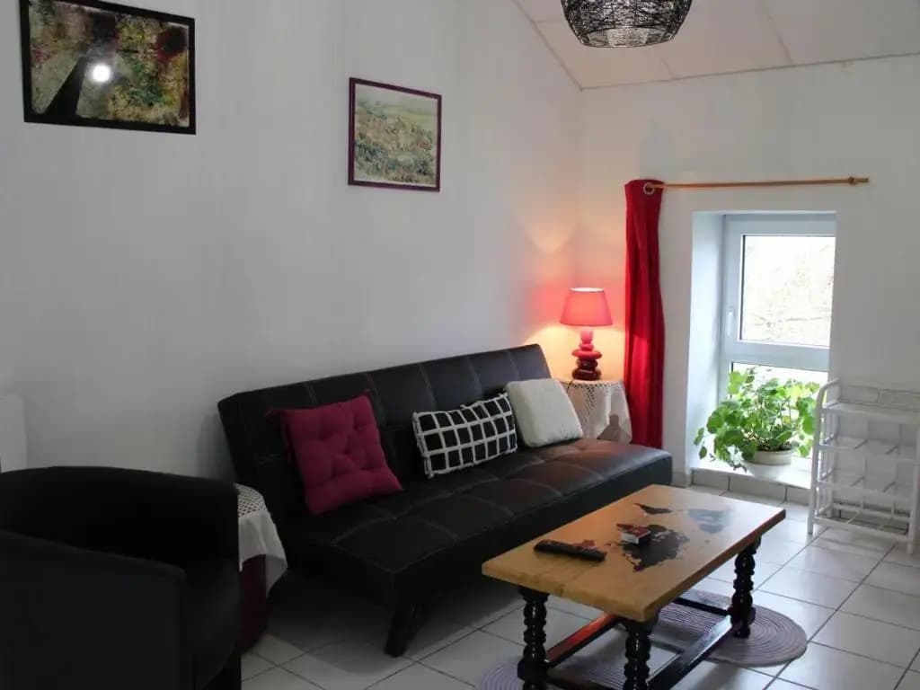 Gîte Châtel-de-Neuvre, 2 pièces, 3 personnes - FR-1-489-22 - Photo 3
