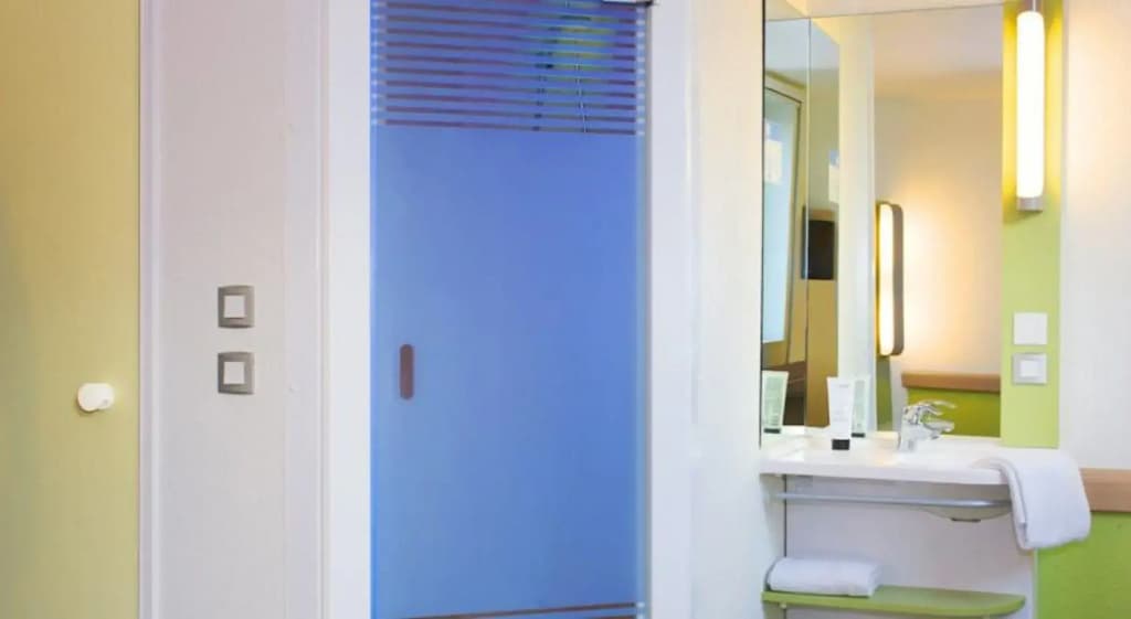 ibis budget Paris Porte de Bagnolet - Miniature 8