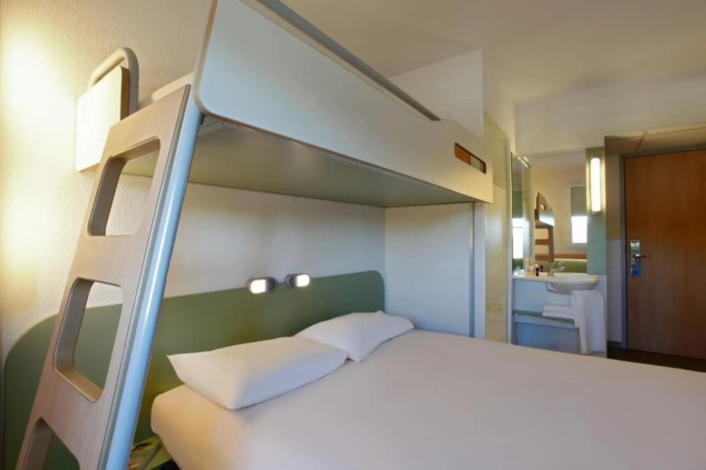 Hotel Ibis Budget Lyon Est Chaponnay - Photo 5