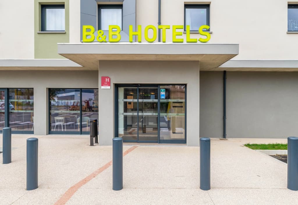 B&B HOTEL Bourg-en-Bresse Viriat - Photo 1