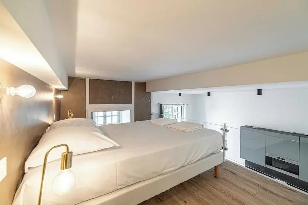 a/c Mezzanine apt 2br/4p - Place Garibaldi - Photo 2