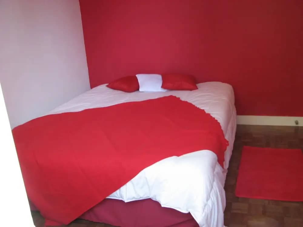 Spacious Holiday Home in Tours-en-Vimeu with Garden - Photo 3