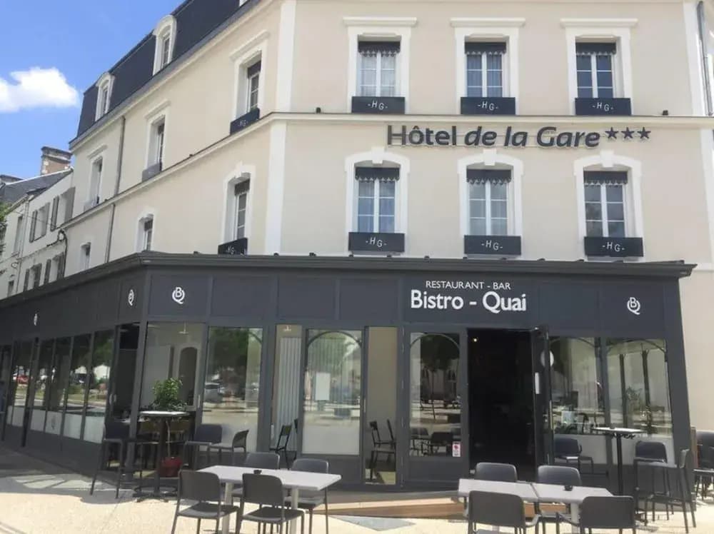 Hôtel de la Gare - Photo 1