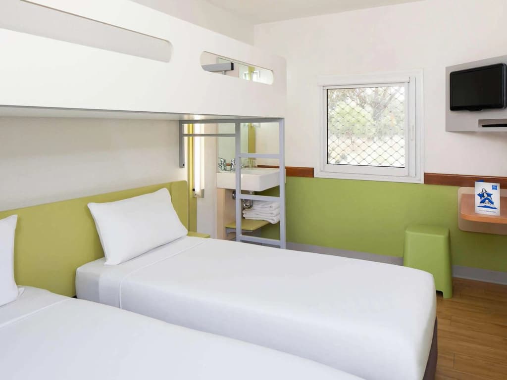 ibis budget Tours Nord - Photo 3