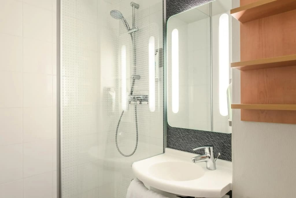 ibis Cergy Pontoise Le Port - Miniature 8