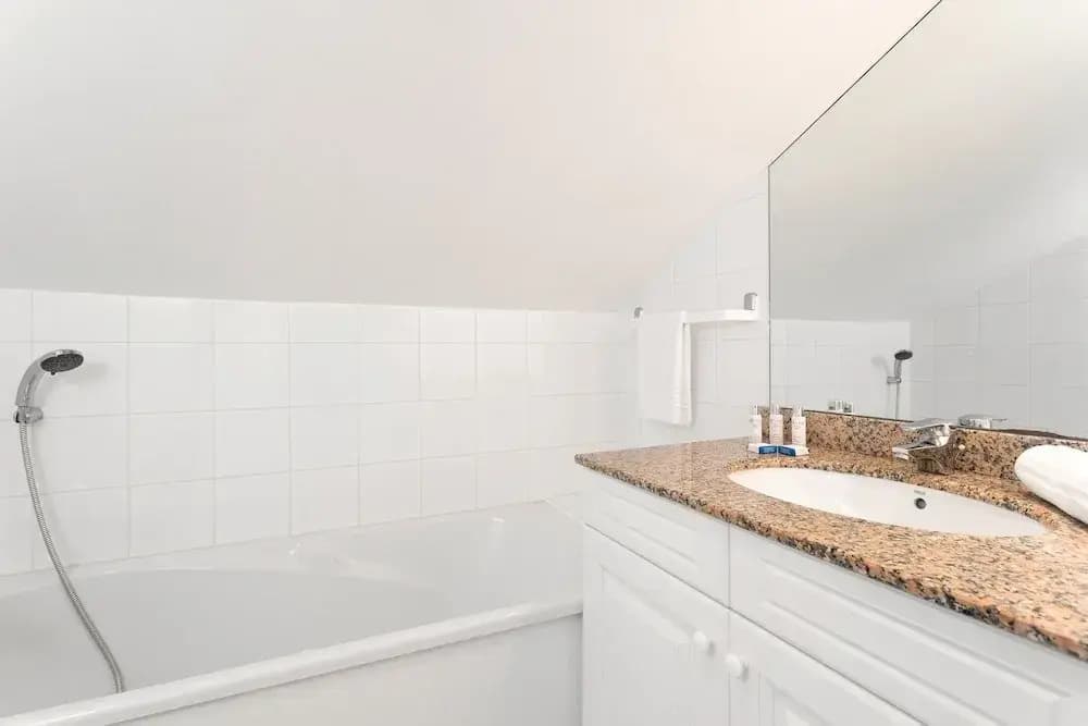 Madame Vacances Villas Club Royal Ocean 17 - Miniature 8