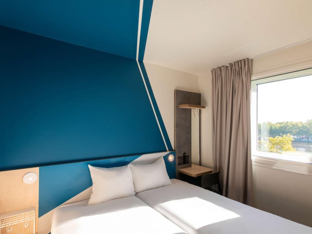 Ibis Budget Lyon Confluence - Miniature 6