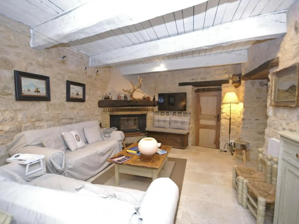 Splendid Villa in Viens With Swimming Pool - Photo 2
